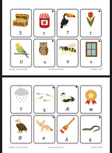 Load image into Gallery viewer, Bokstavkort med store og små bokstaver

